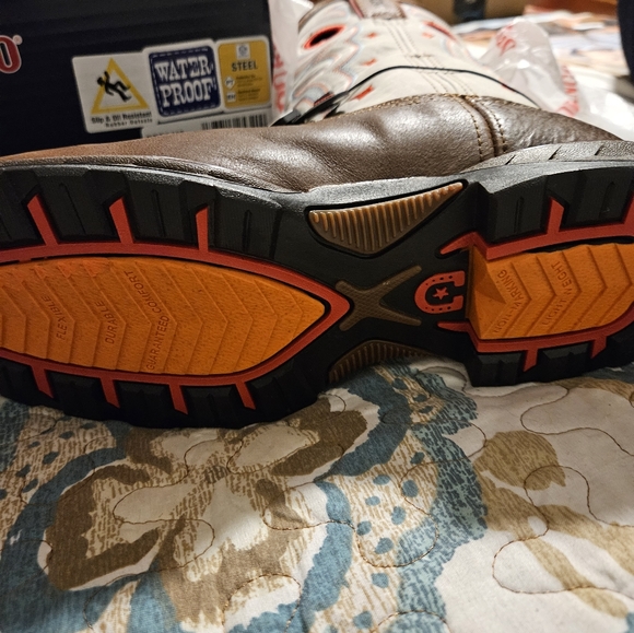 Women's. Durango Maverick. Steel toe boots. - Picture 5 of 6